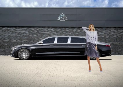 Maybach Pulmann Limousine S Klasse V8 4Turbo Dr.Anne von Peck Hamburg.JPG